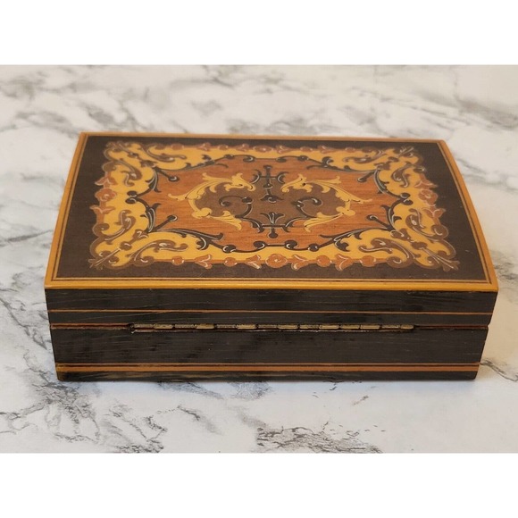 Lacquered Wood Box Marketry Inlaid Domed Hinged Handmade Jewelry Cigarette Box - Picture 5 of 10